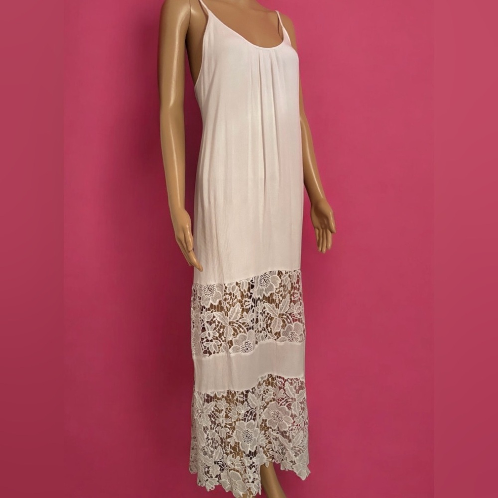 Dainty Hooligan White Flowy maxi Dress size small